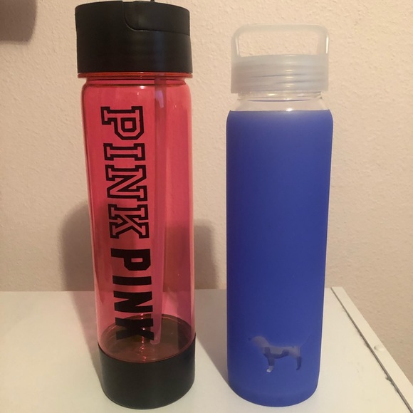 ⭐️ Sold ⭐️ VS Pink water bottle bundle - Picture 4 of 5
